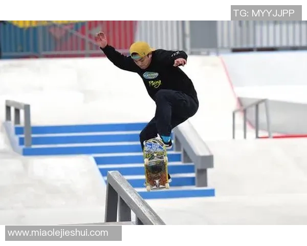 南京滑板队战术解析：如何在比赛中发挥团队优势与个人技巧